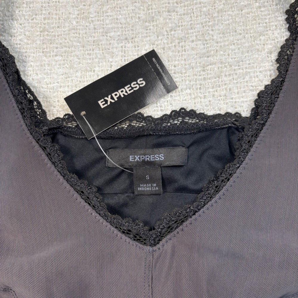 NWT express dark gray black lace princess crop top coquette grunge goth chic Y2K - Picture 3 of 9